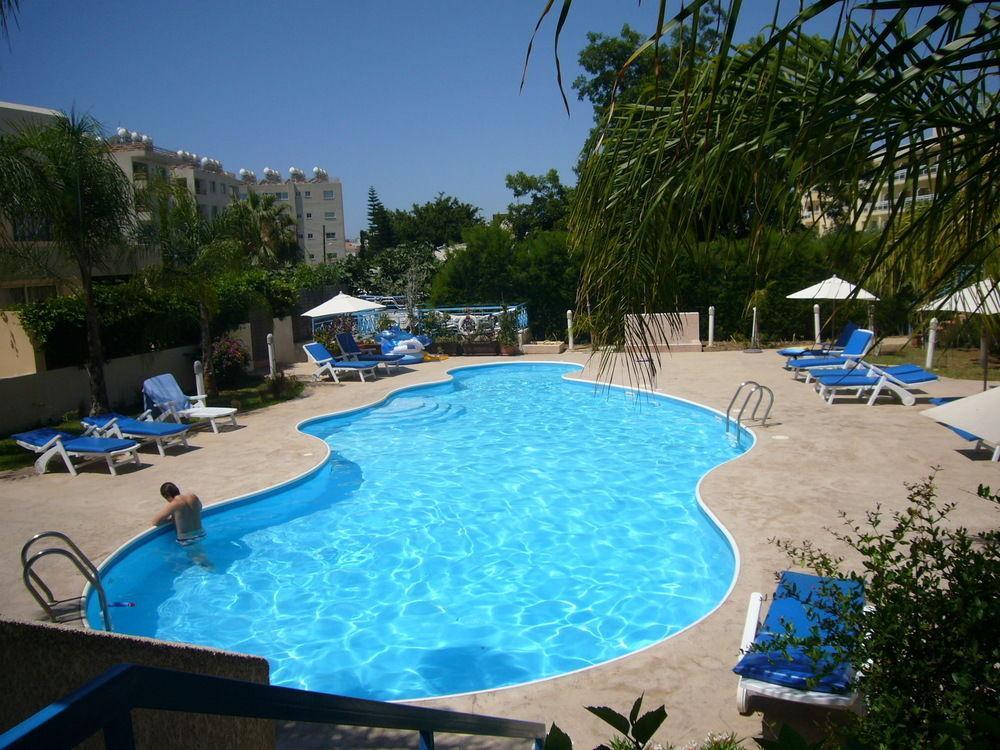 Blue Oasis Gardens Apartment Limassol Exterior photo