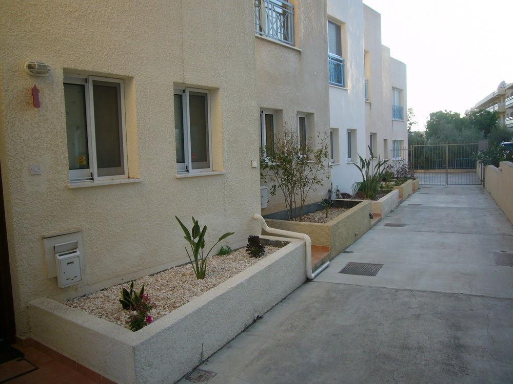 Blue Oasis Gardens Apartment Limassol Exterior photo