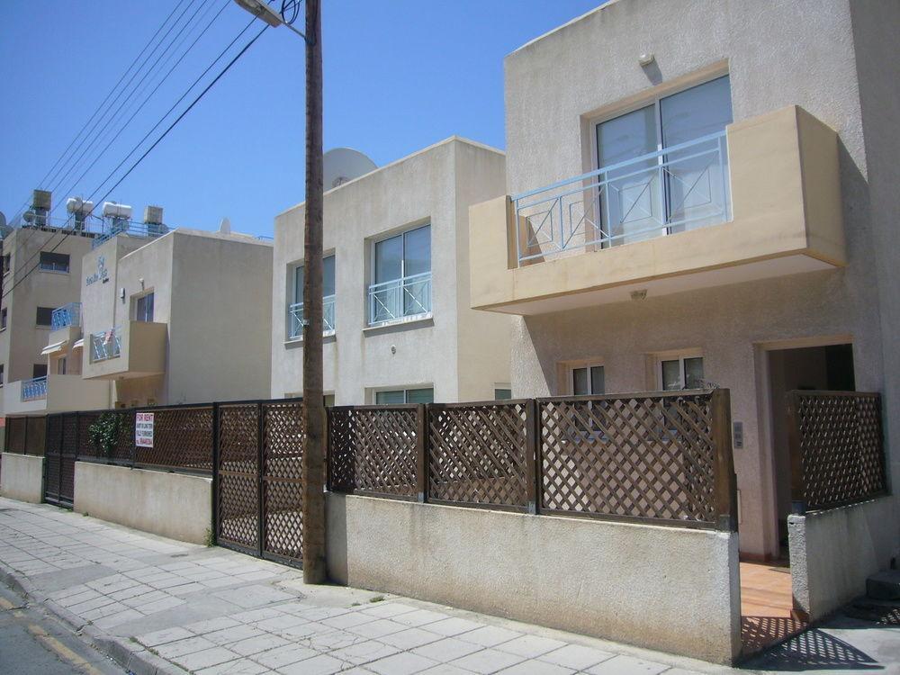 Blue Oasis Gardens Apartment Limassol Exterior photo