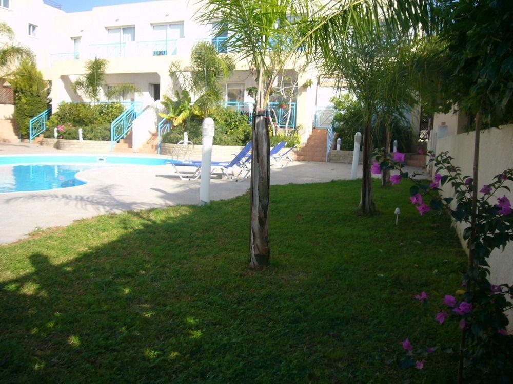 Blue Oasis Gardens Apartment Limassol Exterior photo