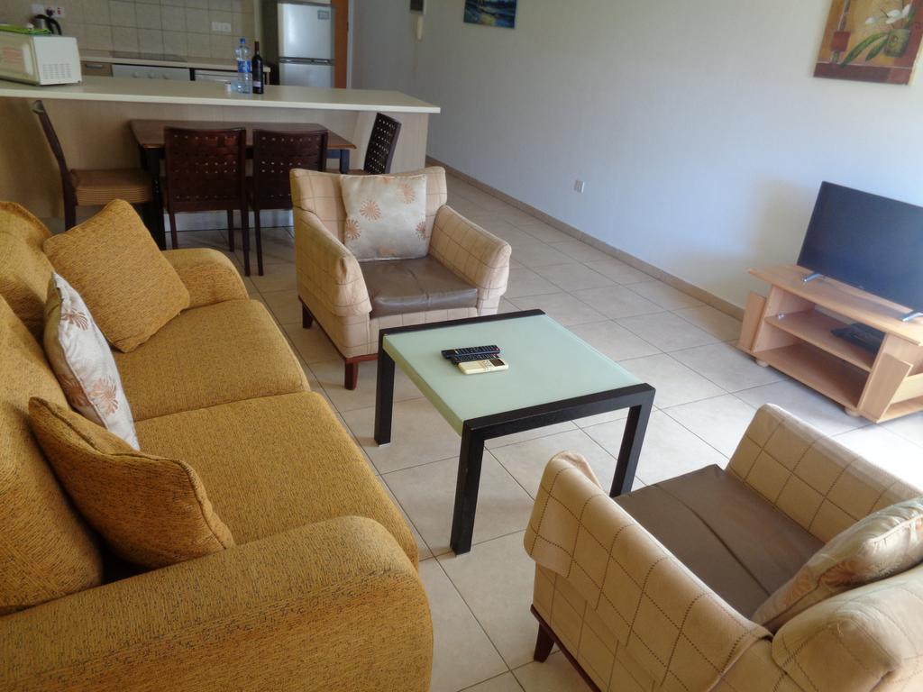 Blue Oasis Gardens Apartment Limassol Exterior photo