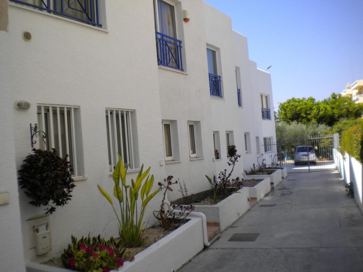 Blue Oasis Gardens Apartment Limassol Exterior photo