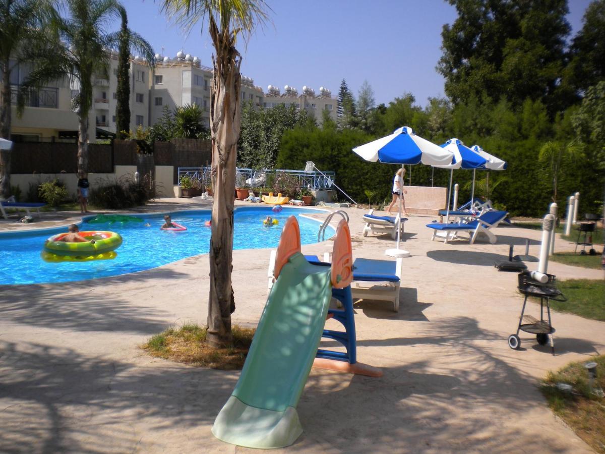 Blue Oasis Gardens Apartment Limassol Exterior photo