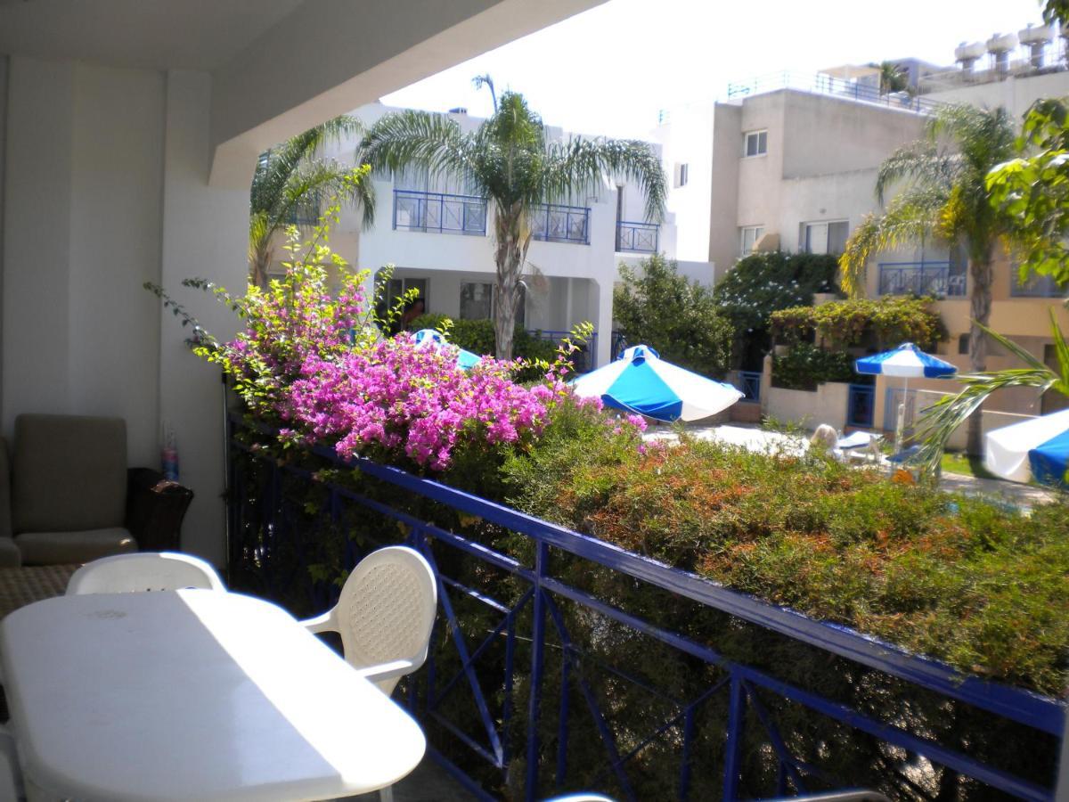 Blue Oasis Gardens Apartment Limassol Exterior photo